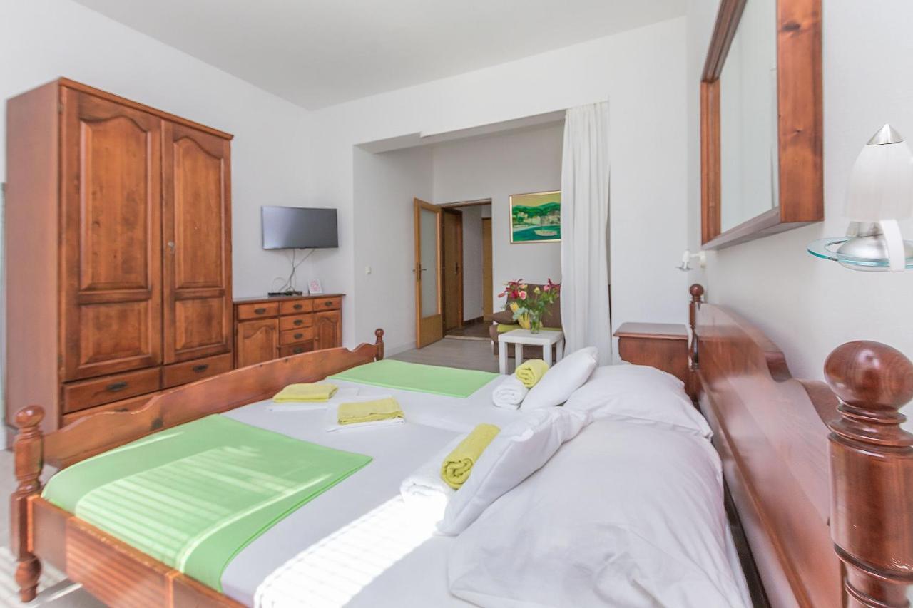 Apartments Clarus Mare Duće Exterior foto