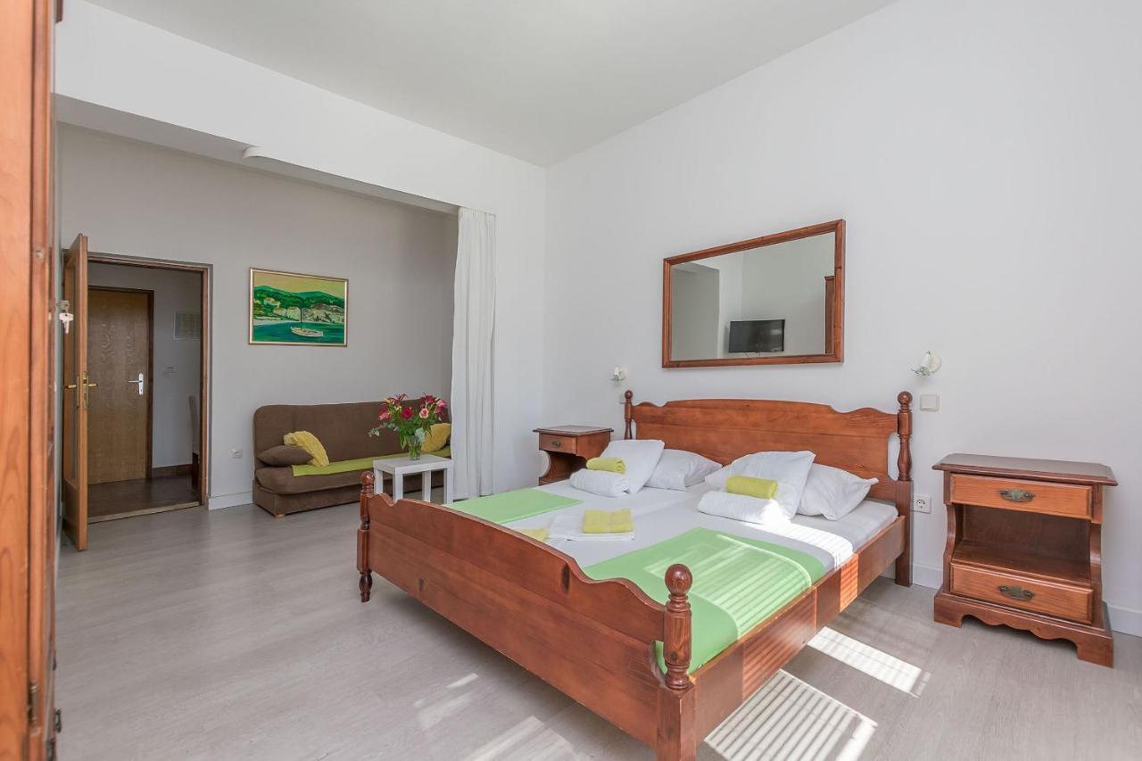 Apartments Clarus Mare Duće Exterior foto